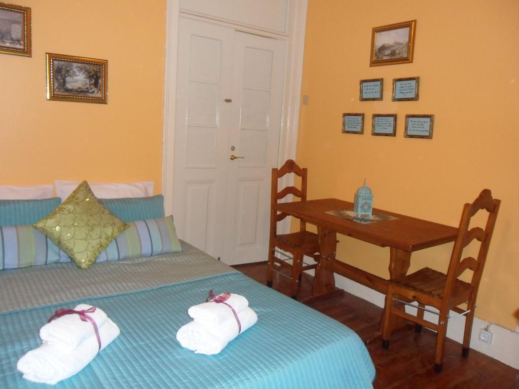 Istanbul Hostel Lisbon Room photo